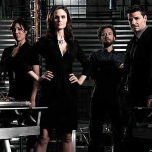 Bilder Bones - Die Knochenjägerin