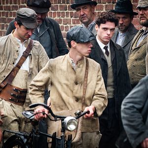 Bilder Ein Versprechen - Reise in die Vergangenheit