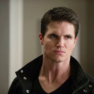 Bilder Robbie Amell