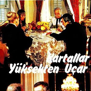 Bilder Kartallar Yüksek Uçar