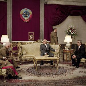 Bilder Der Hundertjährige, der aus dem Fenster stieg und verschwand