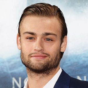 Bilder Douglas Booth