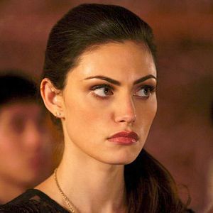 Bilder Phoebe Tonkin