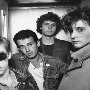 Bilder Antonio Vega, tu voz entre otras mil