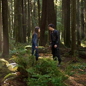 Bilder Marie Avgeropoulos