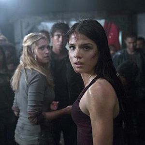 Bilder Marie Avgeropoulos