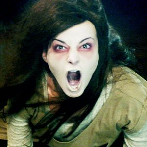 Bilder Ashley Rickards