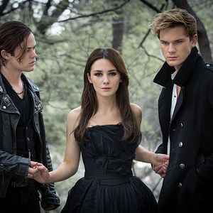 Bilder Jeremy Irvine