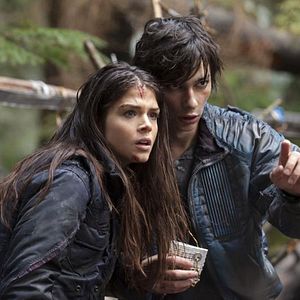 Bilder Marie Avgeropoulos