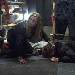 Bilder The 100