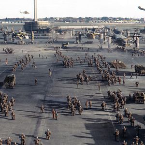 Bilder Edge Of Tomorrow - Live. Die. Repeat