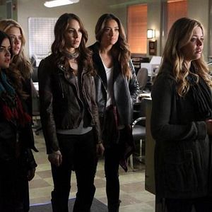 Bilder Troian Bellisario