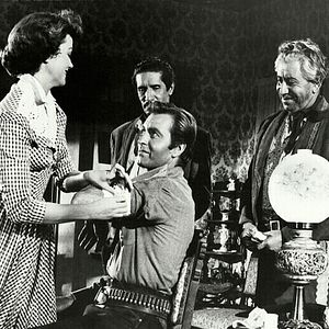 Bilder Gegen Terror und Banditen / Drei bissen ins Gras