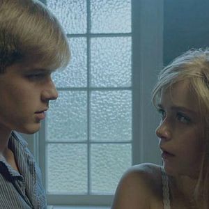 Bilder Flowers in the Attic - Blumen der Nacht