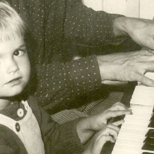 Bilder Die Meta-Morphose - Leicht verstimmt ins Rampenlicht