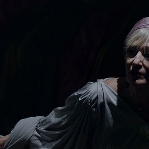 Bilder Mrs. Aylwood ne veut pas mourir