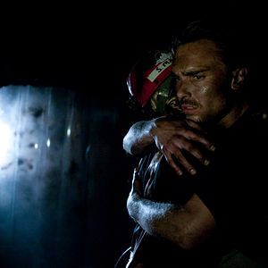 Bilder Beneath - Abstieg in die Finsternis