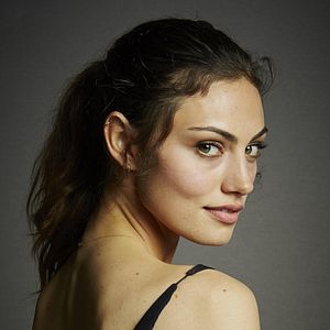 Bilder Phoebe Tonkin