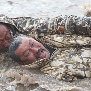Bilder Unter Bestien - Der alte Mann und die Wölfe