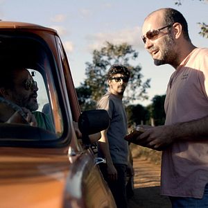 Bilder Uma Dose Violenta de Qualquer Coisa