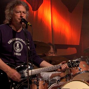 Bilder Love Supreme – Sechs Saiten und ein Brett