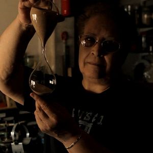 Bilder Die Zeit vergeht wie ein brüllender Löwe