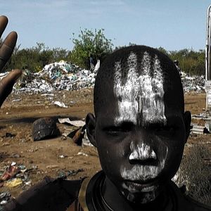 Bilder We Come as Friends