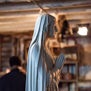 Bilder Grace: Besessen