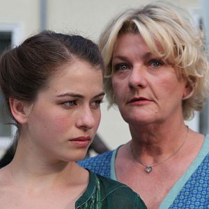 Bilder Die Fremde und das Dorf