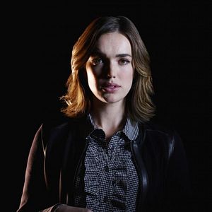Bilder Elizabeth Henstridge