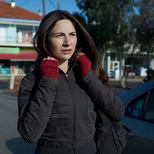 Bilder Standing Aside, Watching