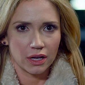 Bilder Secrets from Her Past