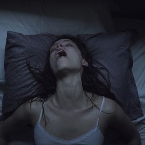 Bilder Starry Eyes - Träume erfordern Opfer