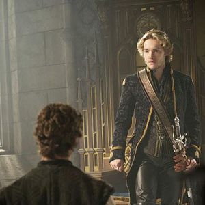 Bilder Toby Regbo
