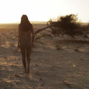 Bilder The Mud Woman