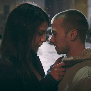 Bilder Spring - Love Is a Monster