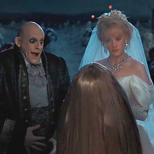 Bilder Die Addams Family in verrückter Tradition