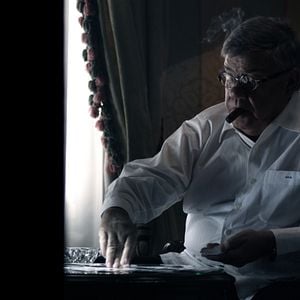 Bilder Plot for Peace