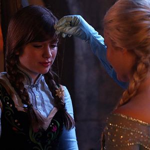 Bilder Elizabeth Lail