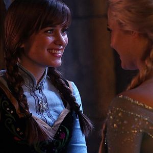 Bilder Elizabeth Lail