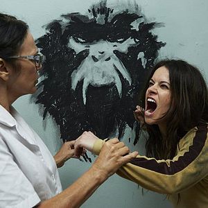 Bilder Emily Hampshire