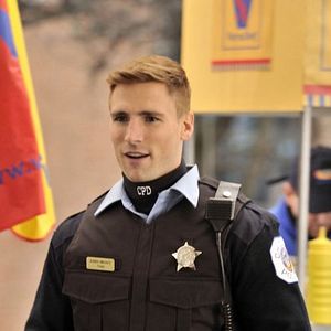 Bilder Against The Wall