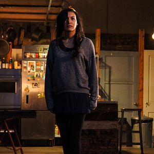 Bilder At the Devil's Door