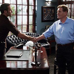 Bilder Alex O'Loughlin