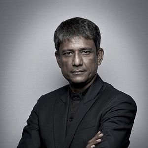 Bilder Adil Hussain