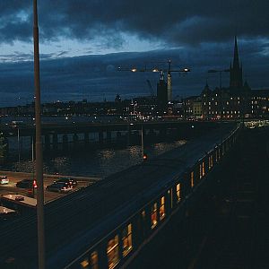 Bilder Gittiler: Sair ve Meçhul