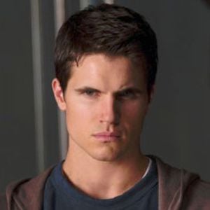 Bilder Robbie Amell