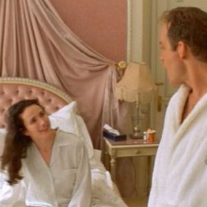 Bilder Verliebt, verwöhnt und abgebrannt