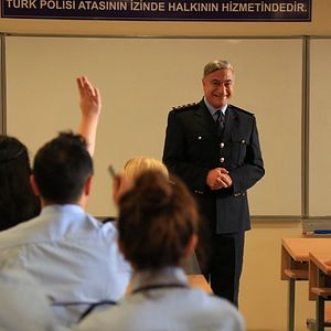 Bilder Polis Akademisi: Alaturka