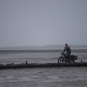 Bilder Jeremy Irvine